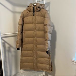 Aritzia Superworld Long Superpuff